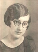 Evelyn Akers (Bellmore)